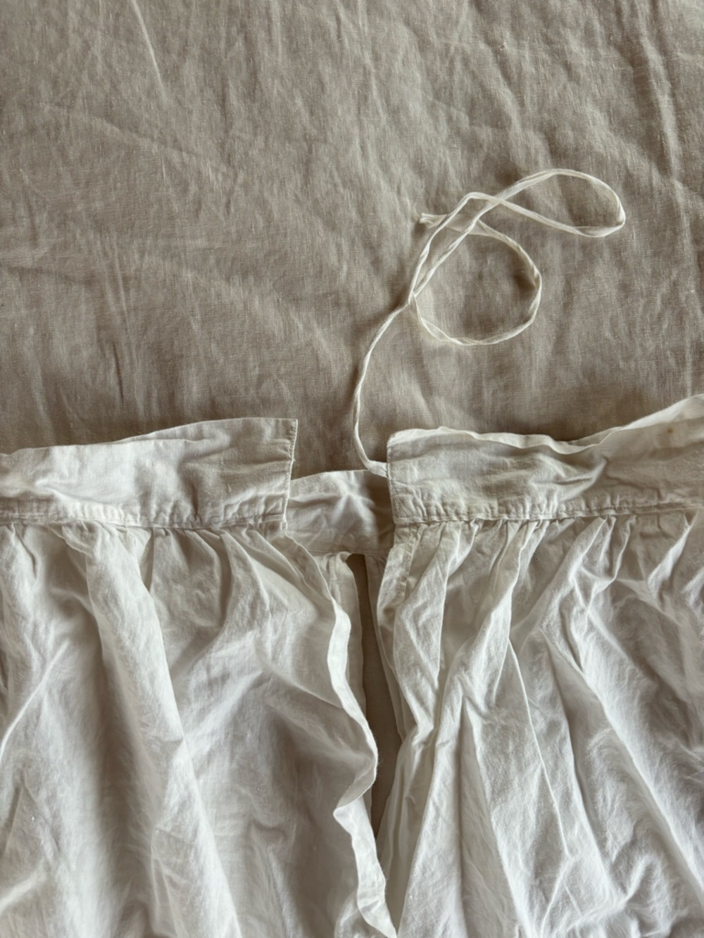 Antique Linen Bloomers - Picture 5 of 8